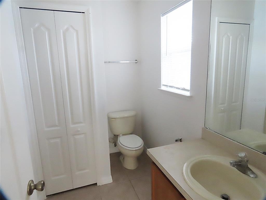 427 Wilton Circle - Photo 9