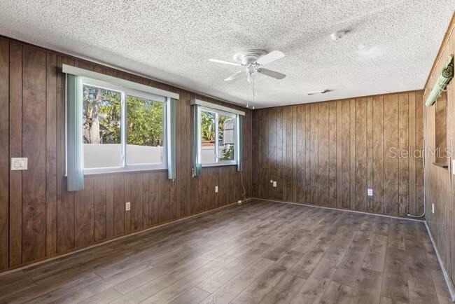 5318 17th Street W - Photo 11