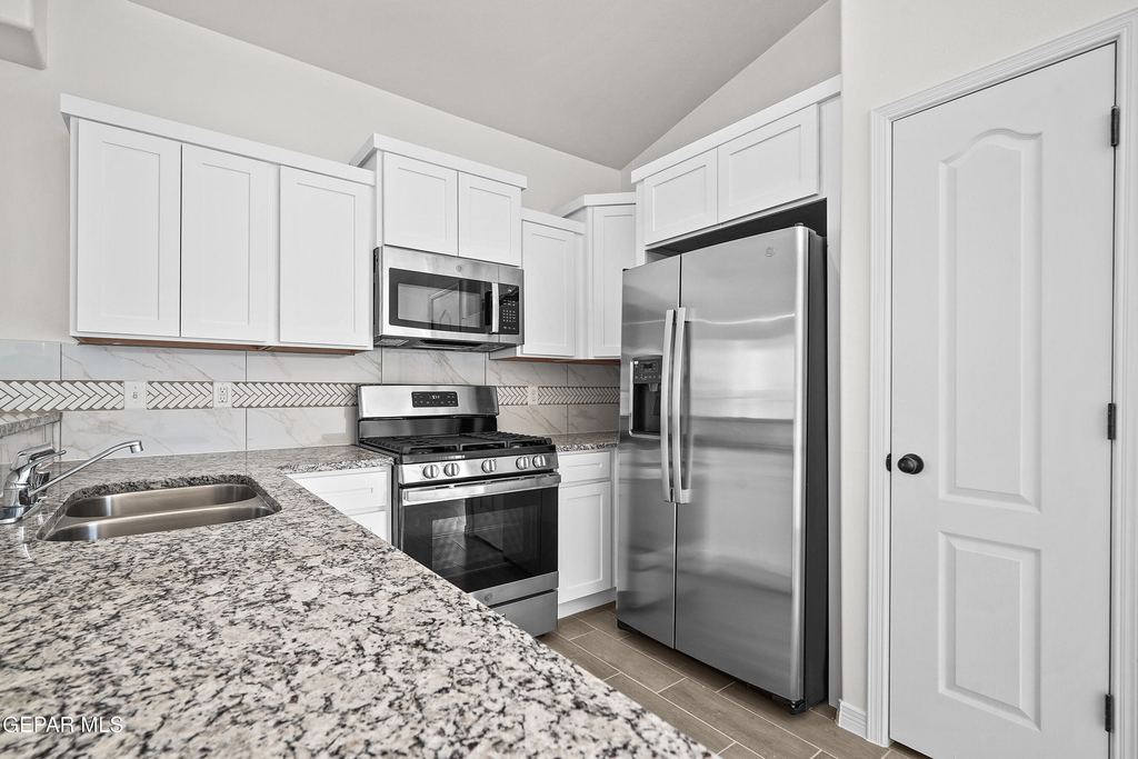 14328 Chris Zingo Lane - Photo 10