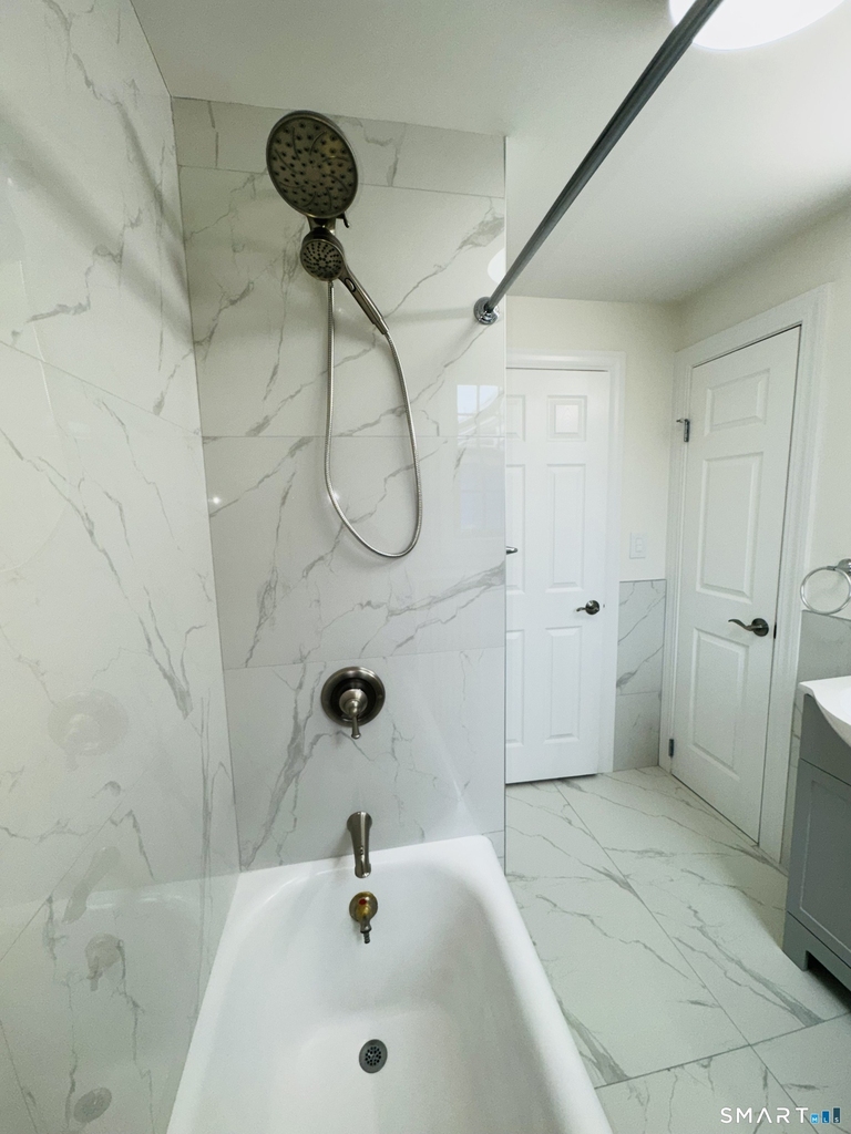 52 Howard Avenue - Photo 12