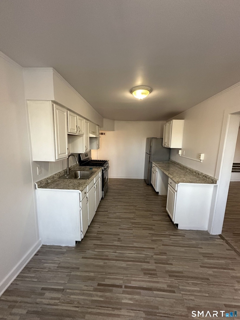 210 Derby Avenue - Photo 7