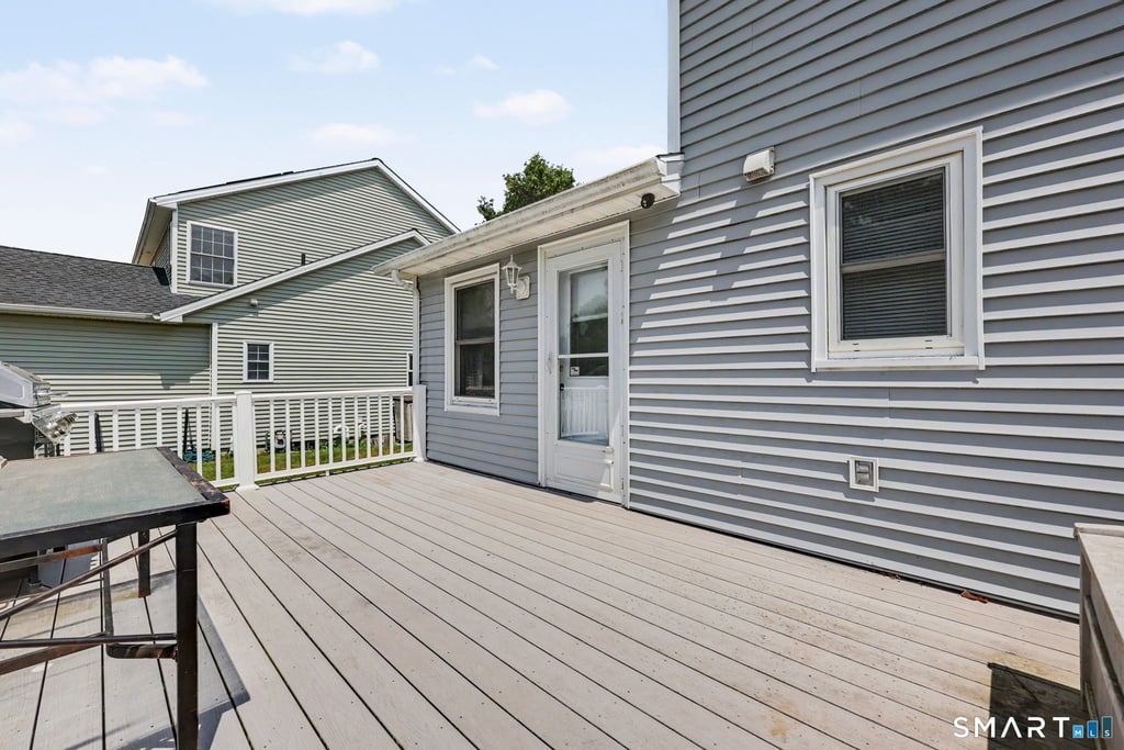 275 York Street - Photo 33