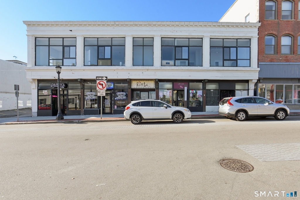 215 Bank Street - Photo 24
