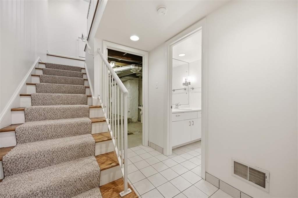 326 Hailman St - Photo 42