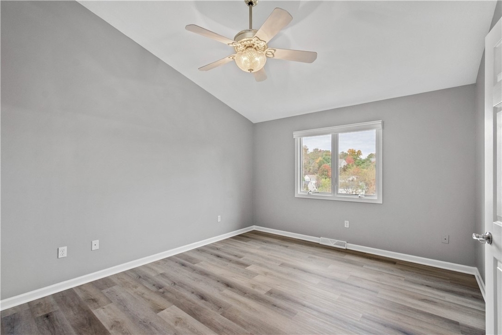 9704 Sundance Dr - Photo 12