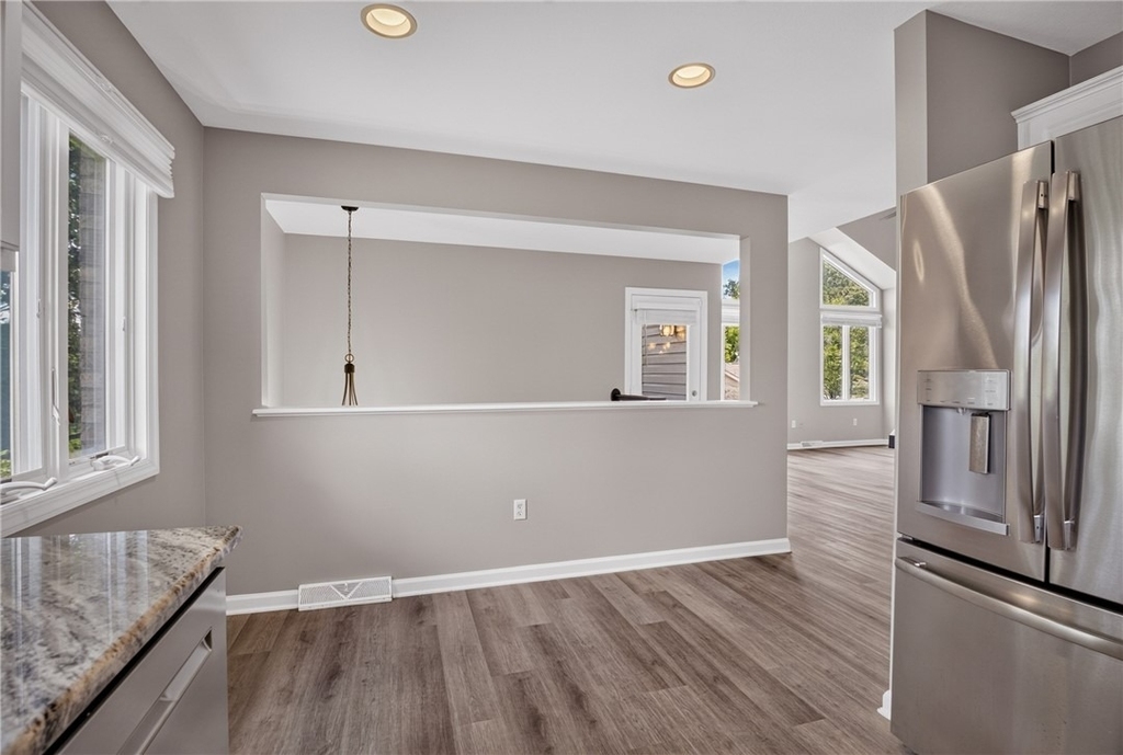 9704 Sundance Dr - Photo 10