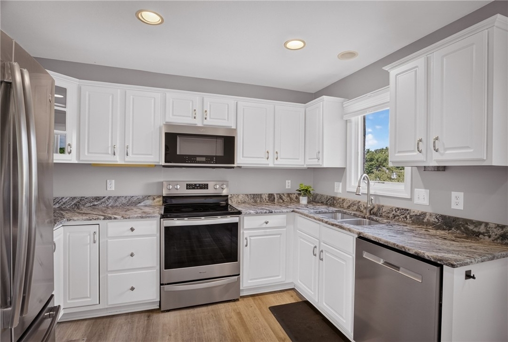 9704 Sundance Dr - Photo 8