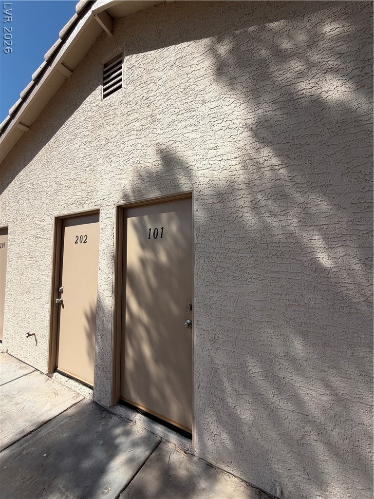 920 Rockview Drive - Photo 13