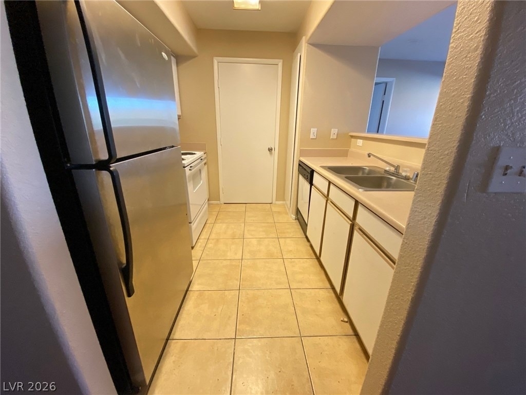 2300 Silverado Ranch Boulevard - Photo 6