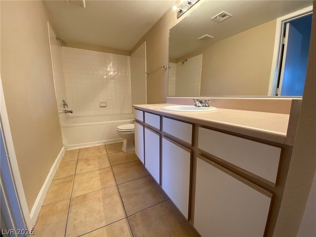 2300 Silverado Ranch Boulevard - Photo 18