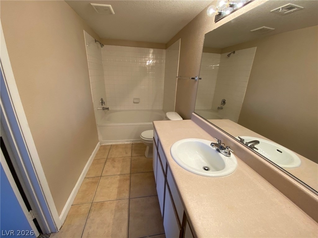 2300 Silverado Ranch Boulevard - Photo 19