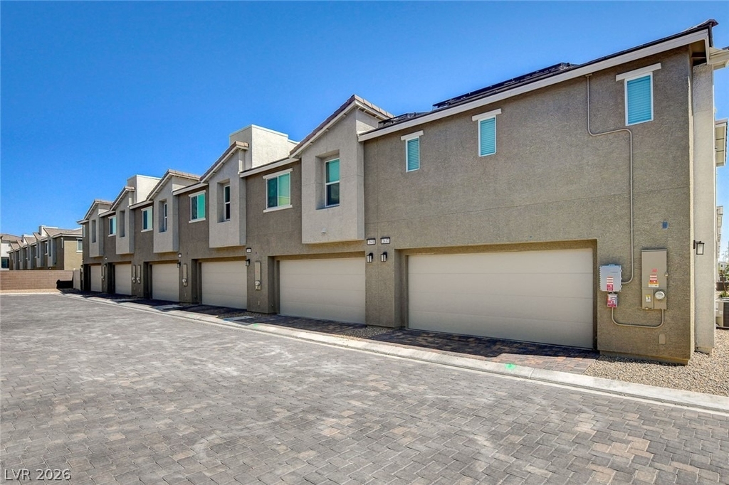 6924 Spicy Merlot Street - Photo 64