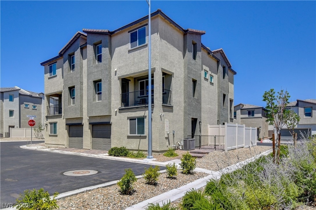 6924 Spicy Merlot Street - Photo 1