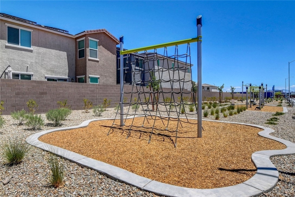 6924 Spicy Merlot Street - Photo 80