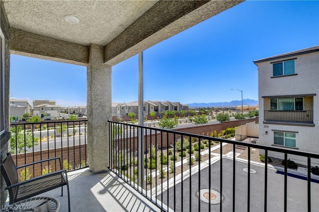 6924 Spicy Merlot Street - Photo 40