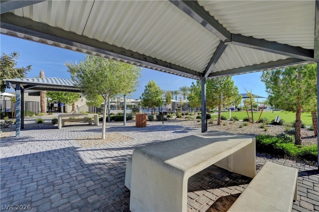 6924 Spicy Merlot Street - Photo 68
