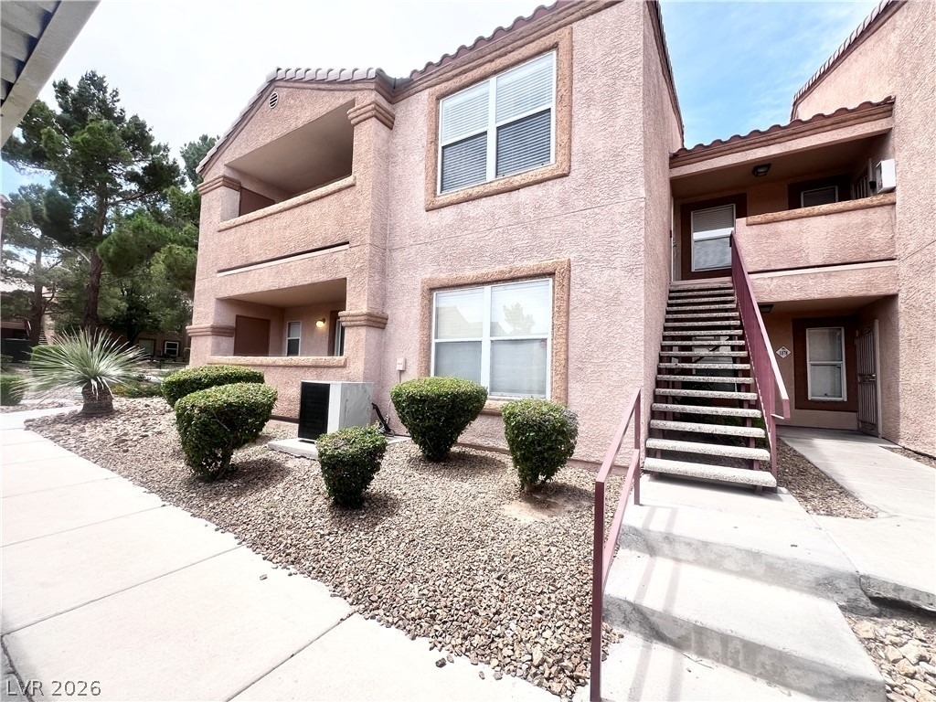 1150 N Buffalo Drive - Photo 1