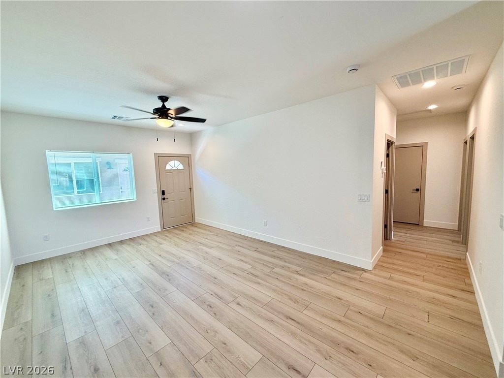461 E Comstock Street - Photo 2