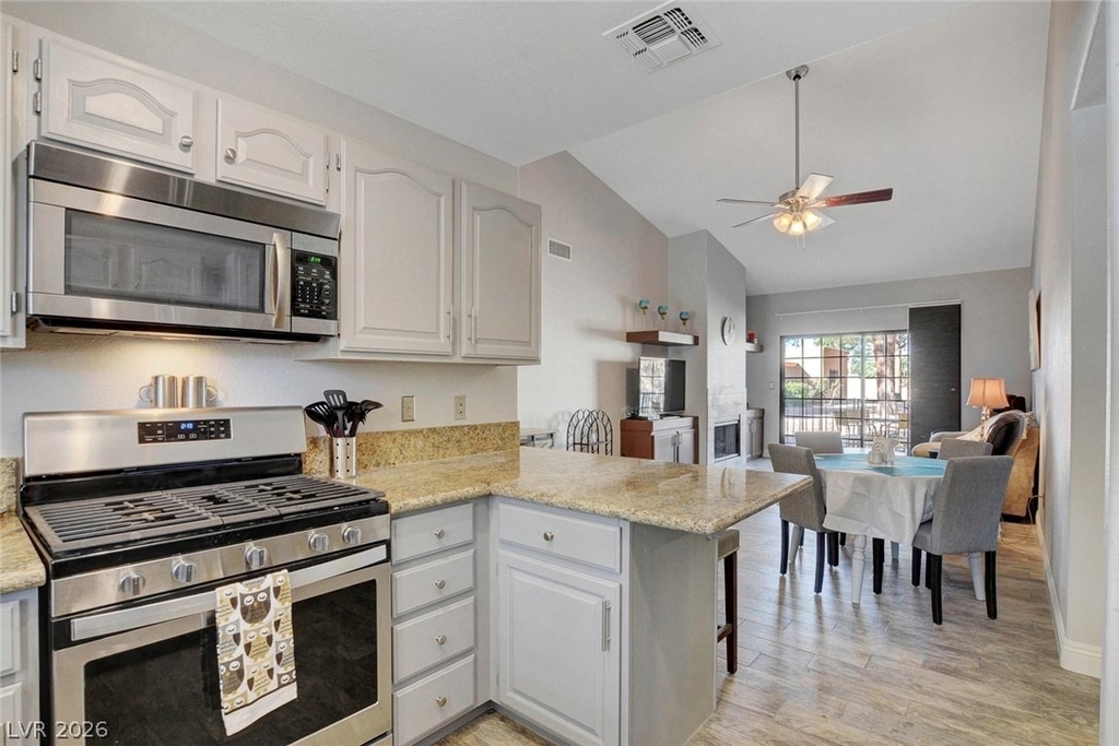 2851 Valley View Boulevard - Photo 5