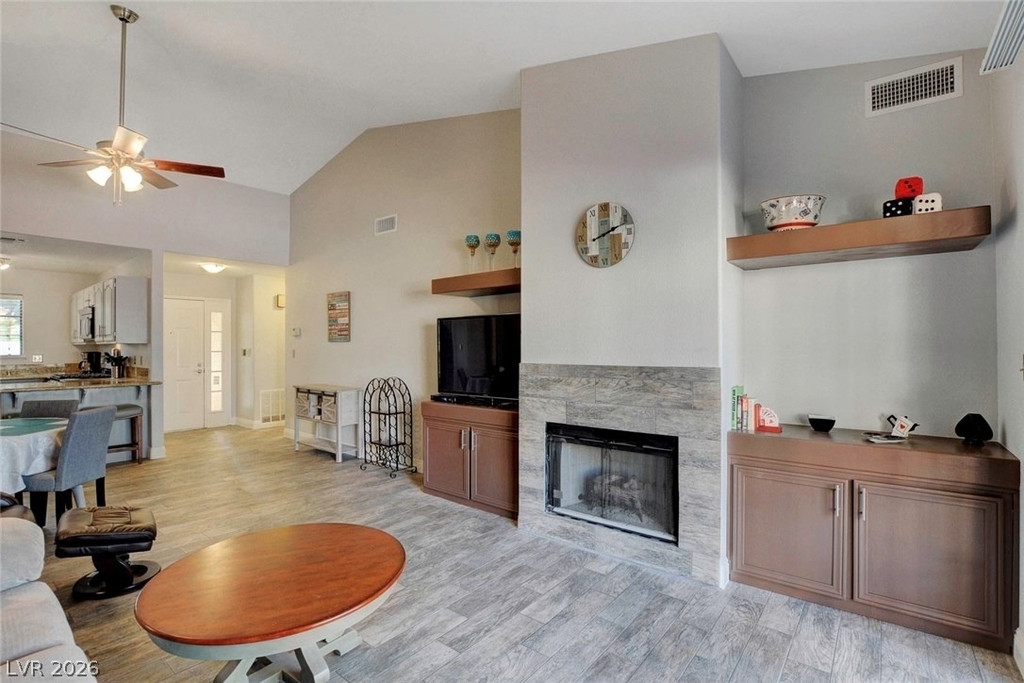 2851 Valley View Boulevard - Photo 8