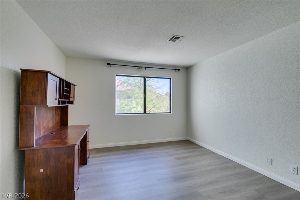 5054 S Rainbow Boulevard - Photo 31