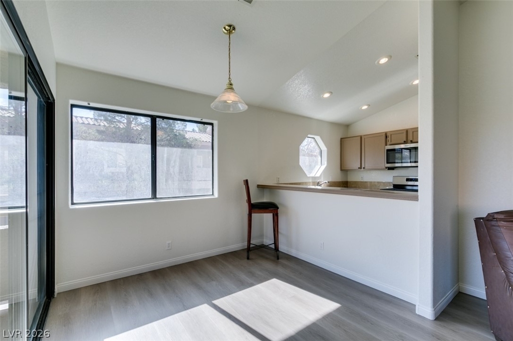 5054 S Rainbow Boulevard - Photo 18