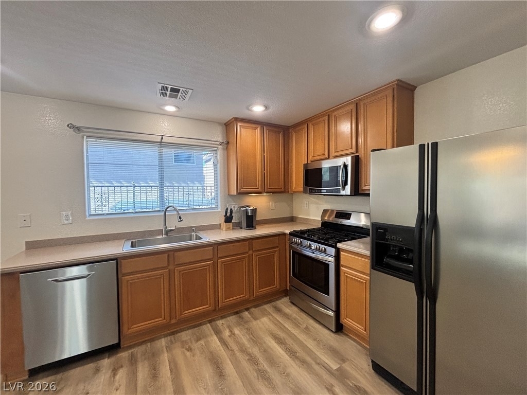 586 Brinkburn Point Avenue - Photo 9
