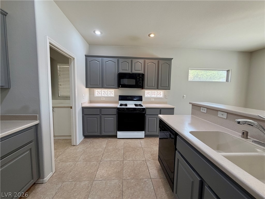 2895 Maffie Street - Photo 15
