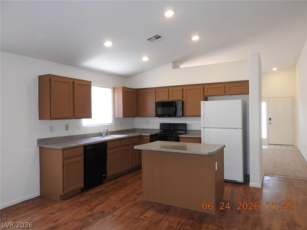 4916 Corsica Island Street - Photo 5