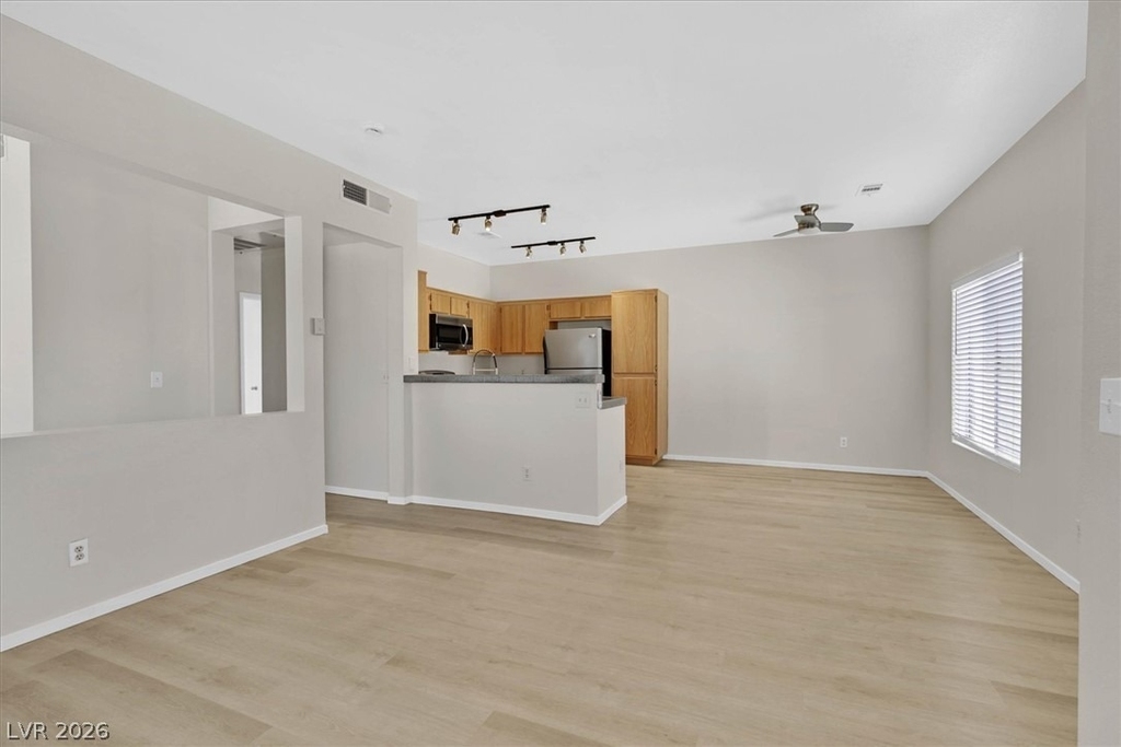 251 S Green Valley Parkway - Photo 25