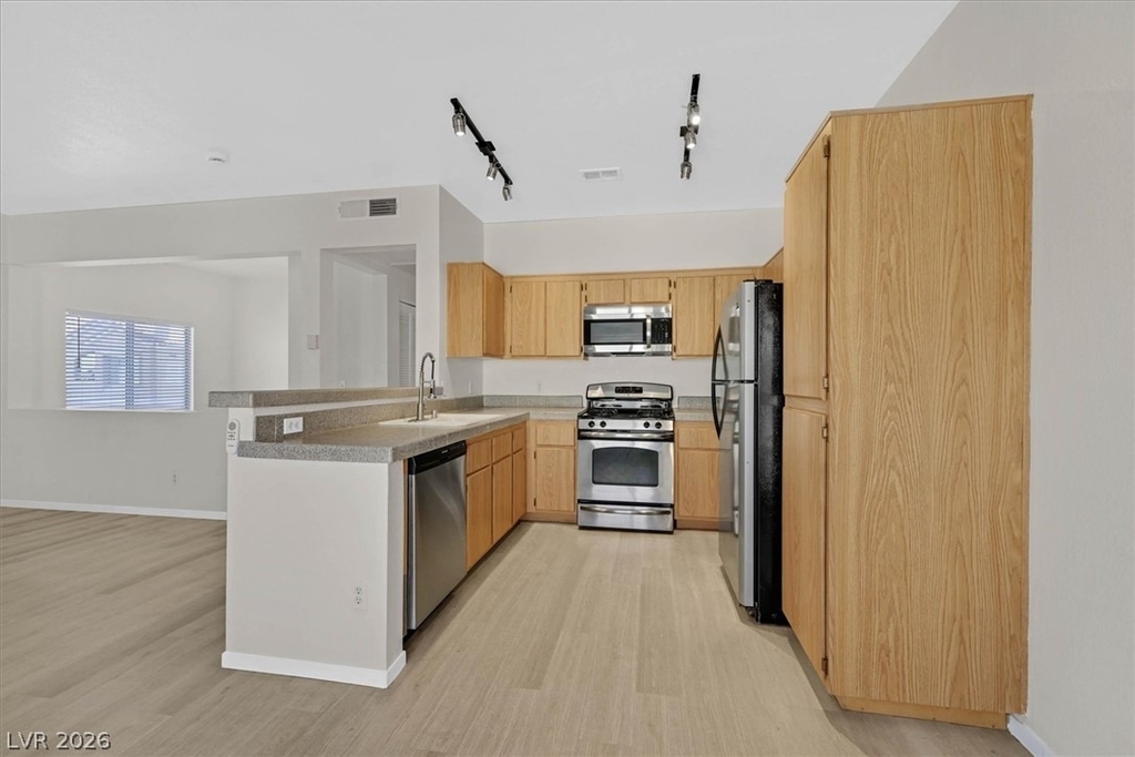 251 S Green Valley Parkway - Photo 24