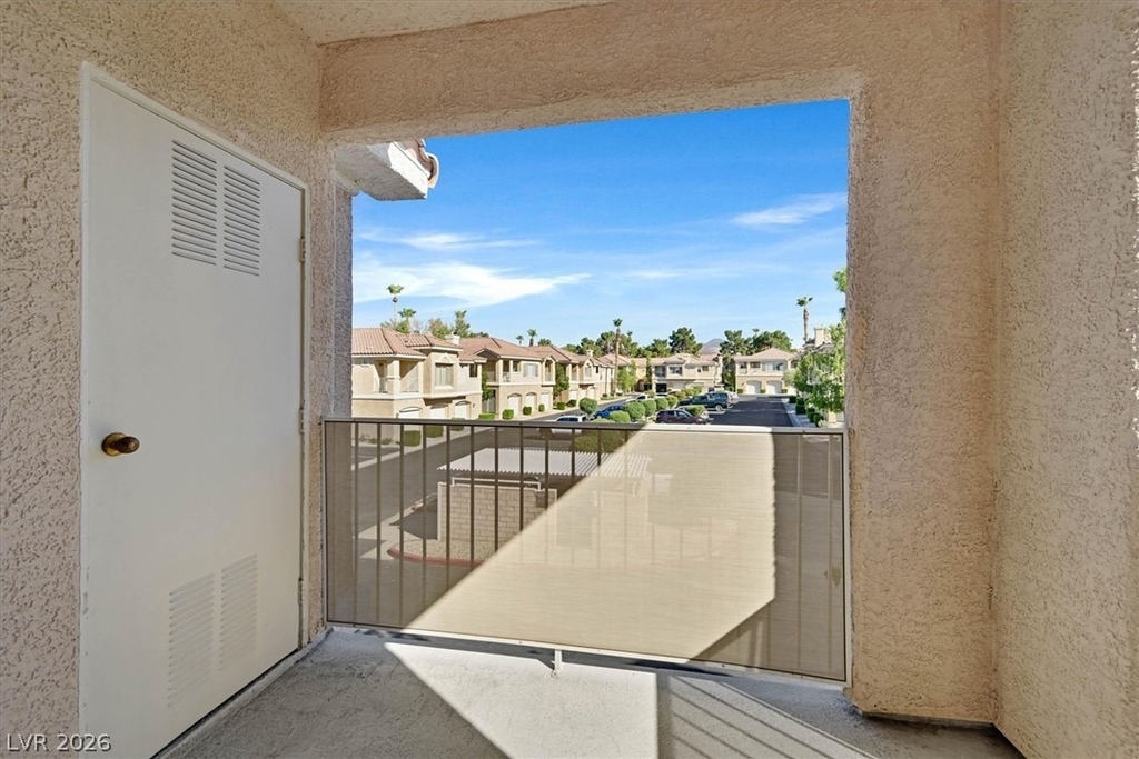 251 S Green Valley Parkway - Photo 18