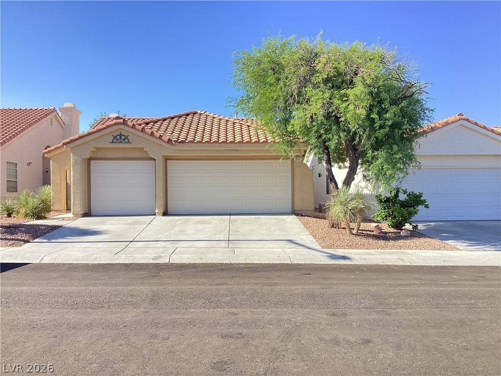 7632 Rockfield Drive - Photo 2