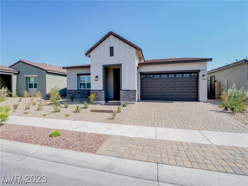 105 Brixton Avenue - Photo 0