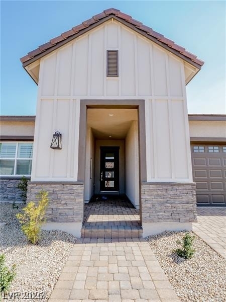 105 Brixton Avenue - Photo 1
