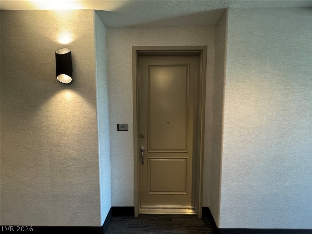 50 E Serene Avenue - Photo 1