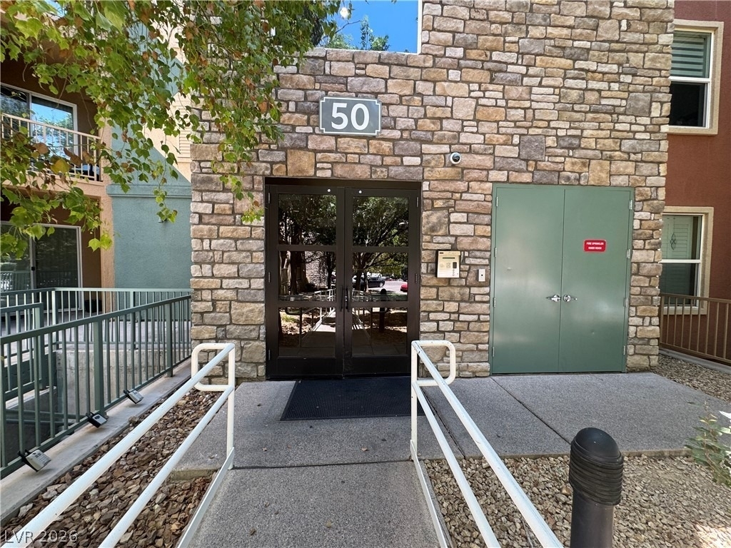 50 E Serene Avenue - Photo 47