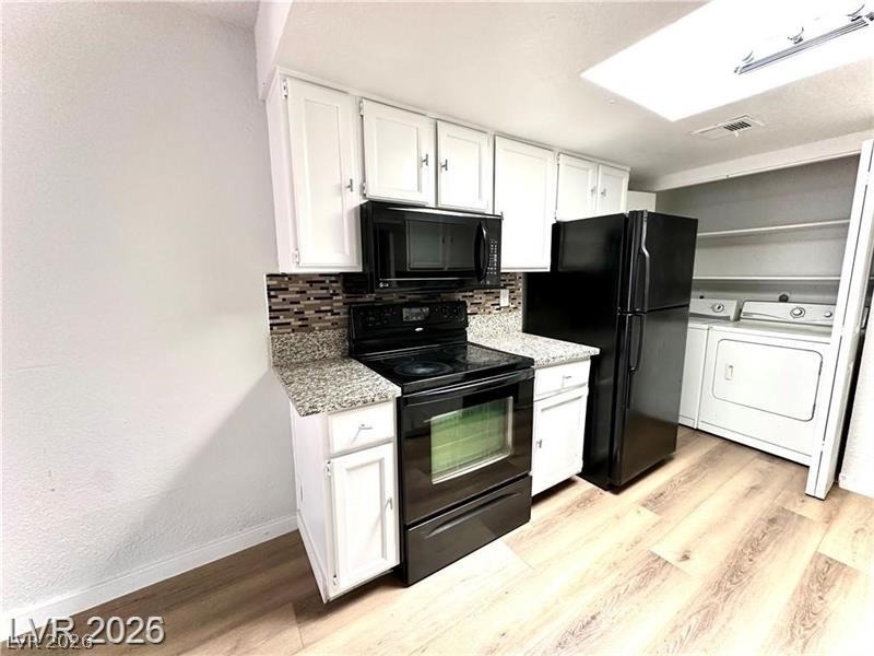 2112 Venus Avenue - Photo 0