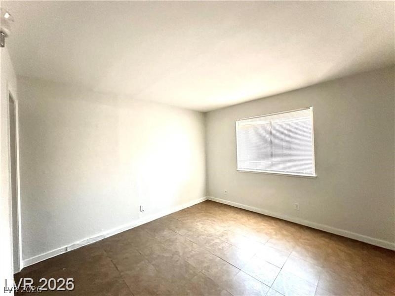 2112 Venus Avenue - Photo 8