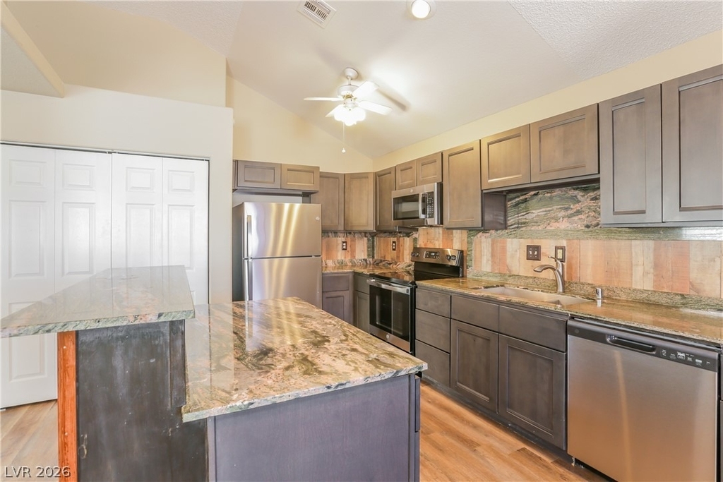 220 Coconut Grove Court - Photo 4