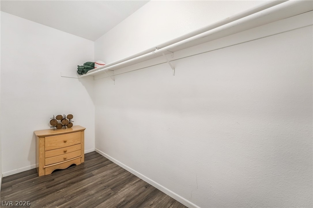 5576 W Rochelle Avenue - Photo 19