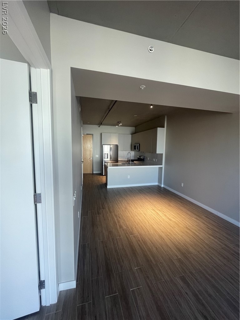353 E Bonneville Avenue - Photo 4