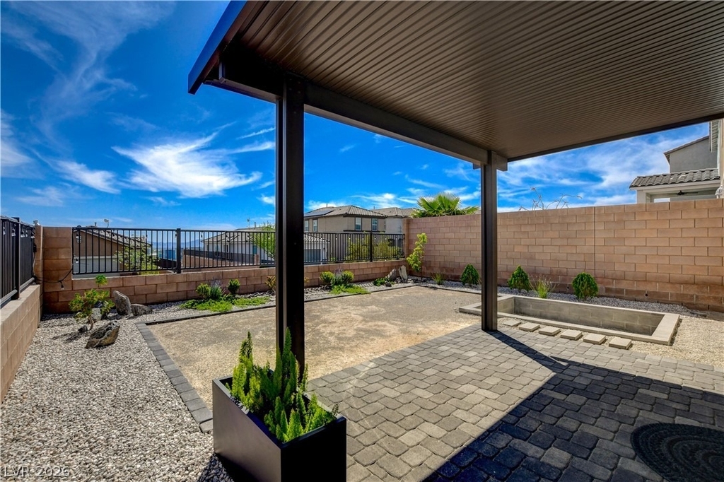 5406 Zacatin Court - Photo 17