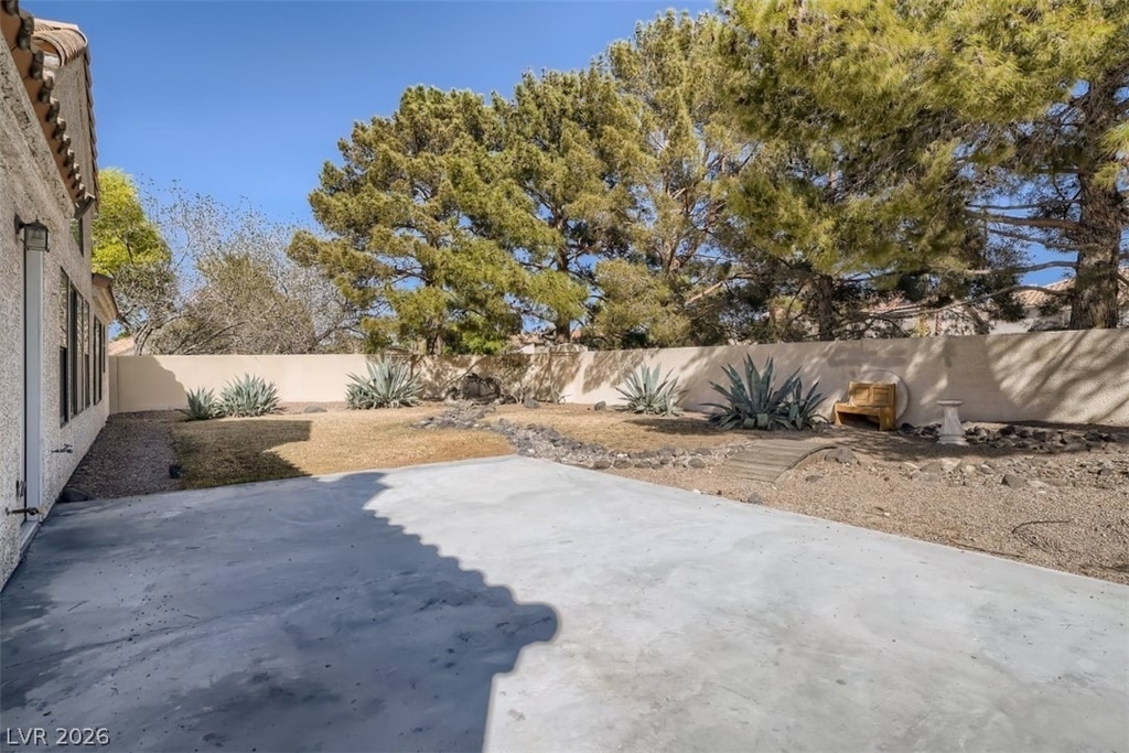 2224 Bear Valley Street - Photo 30