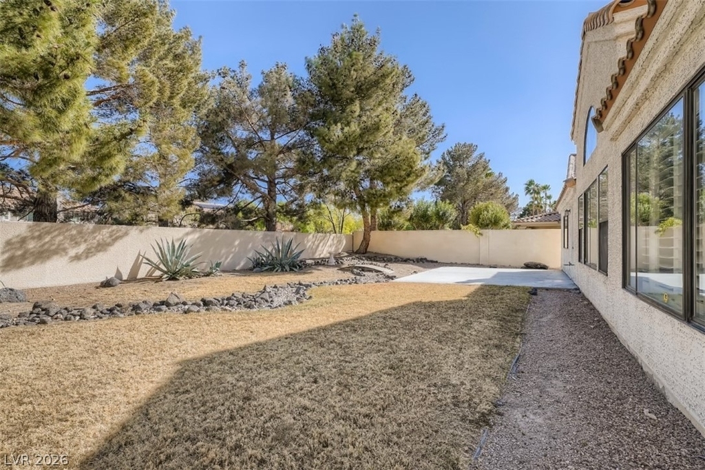 2224 Bear Valley Street - Photo 32