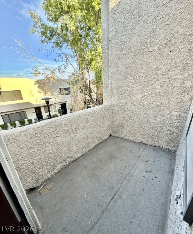 2654 Aracatuba Avenue - Photo 15
