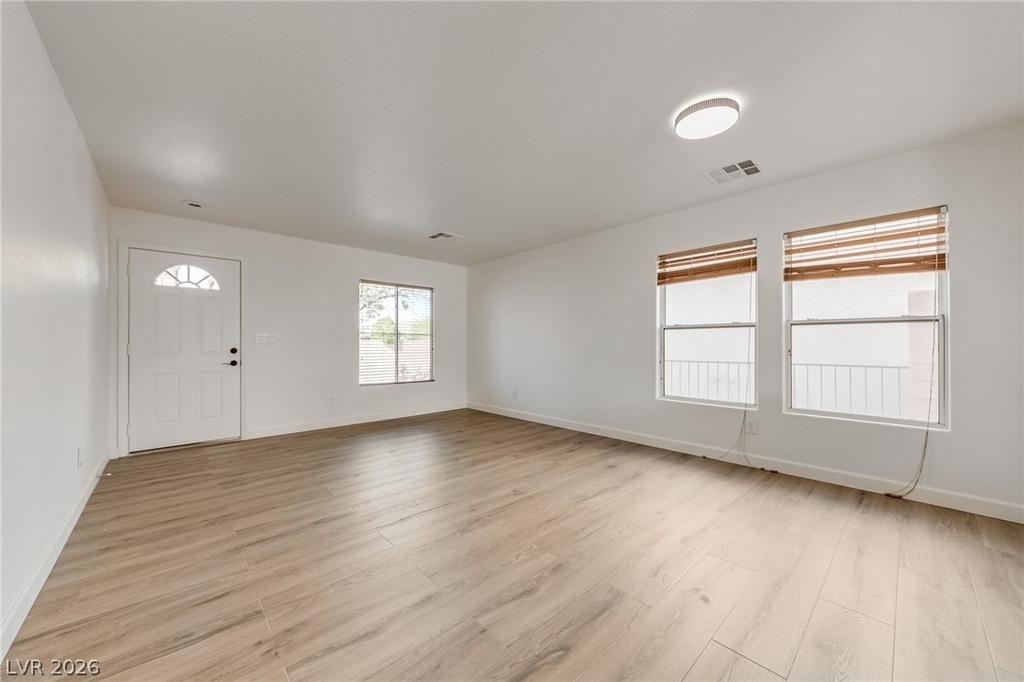 10429 Vinson Point Avenue - Photo 10