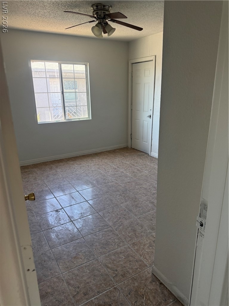530 E Oakey Boulevard - Photo 1