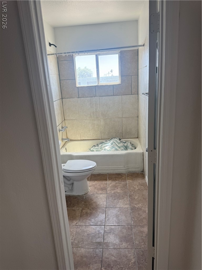 530 E Oakey Boulevard - Photo 3