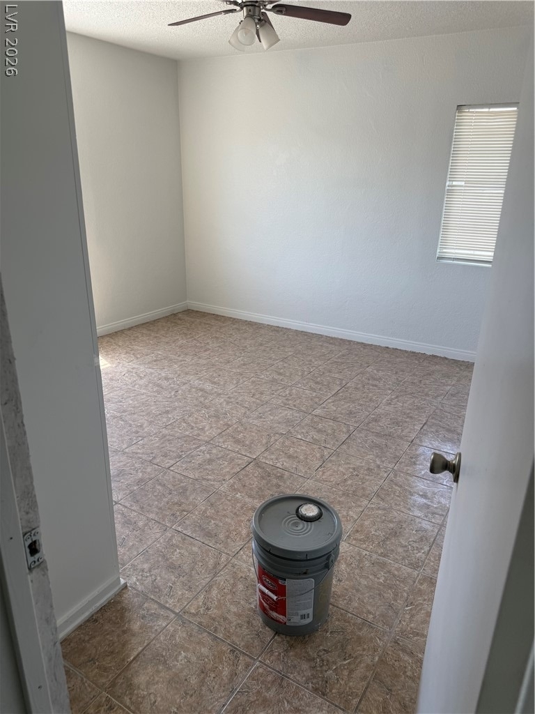 530 E Oakey Boulevard - Photo 2